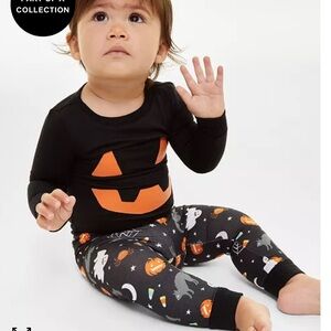 Halloween Pumpkin Baby Girls or Boys pajamas or costume‎